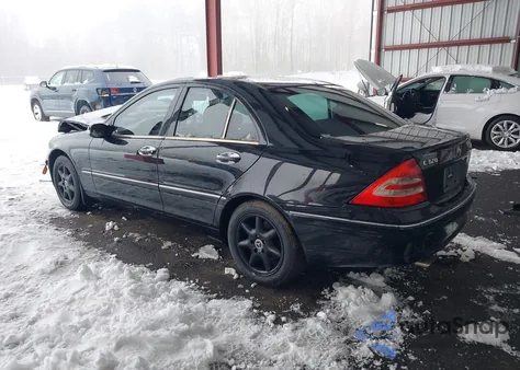 2003 Mercedes-Benz C 320 Sport from USA, damaged, VIN WDBRF84J63F432406